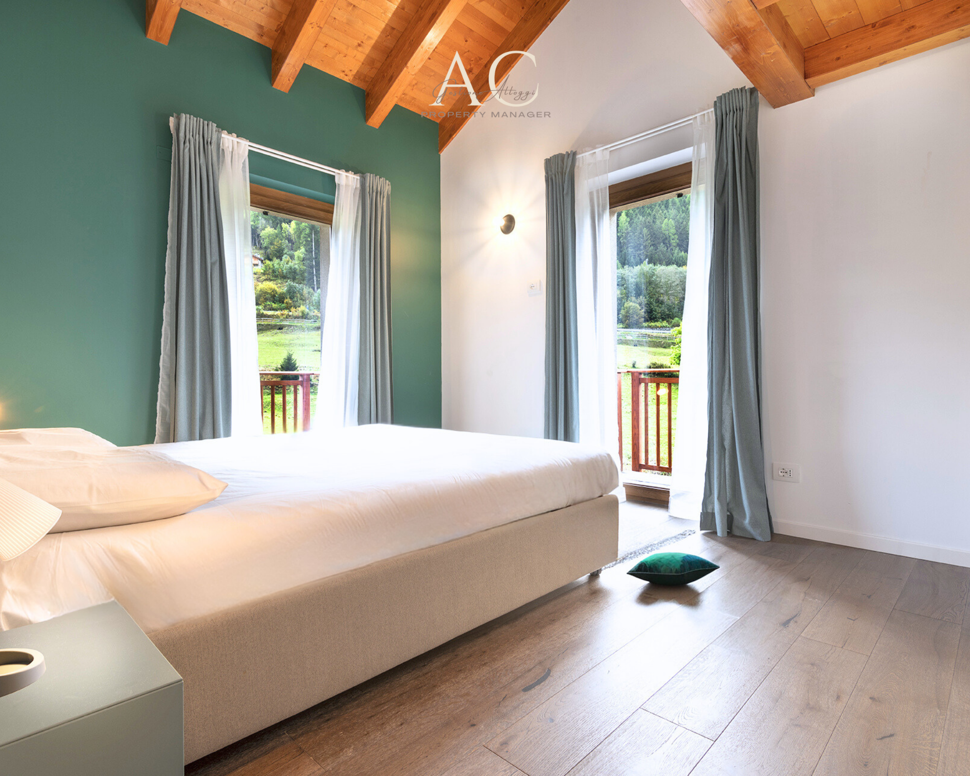 💭 Qual è la prima cosa che faresti svegliandoti in questo letto con questa vista? 